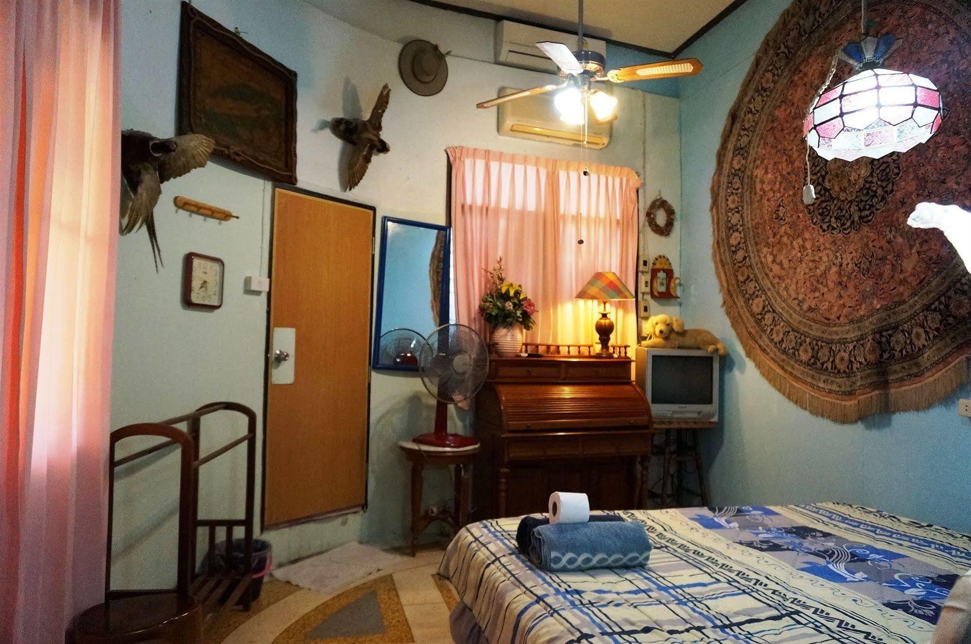 King'S Home Hua Hin Homestay Екстер'єр фото
